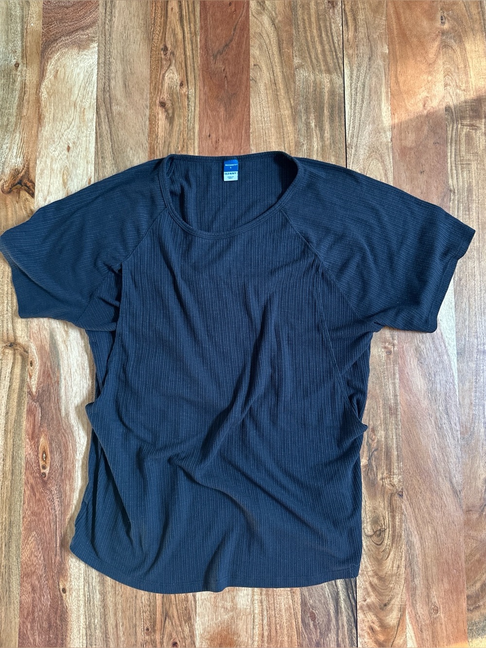 Old Navy Maternity Short-Sleeve Ribbed Black Shirt